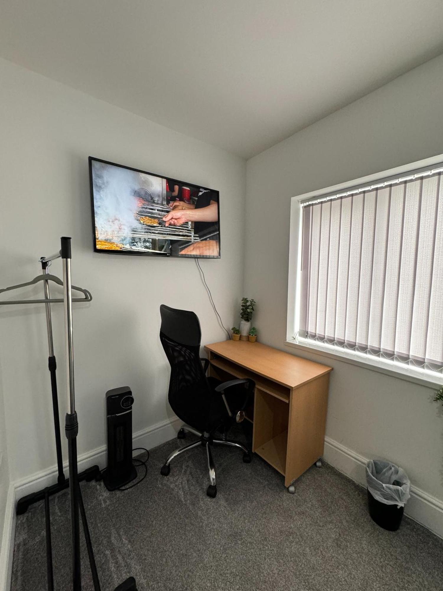 Ur Place Failsworth Экстерьер фото